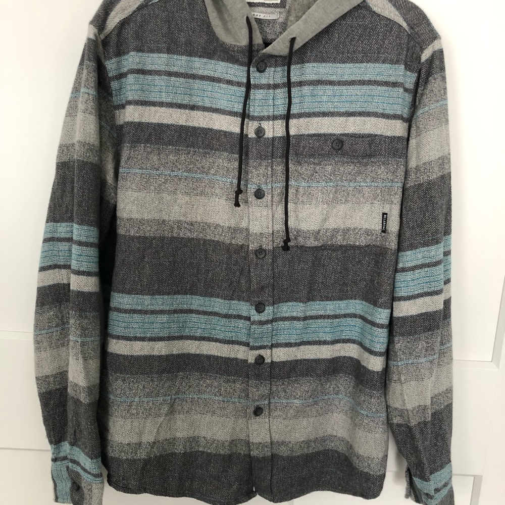 Men’s Billabong hooded button up!